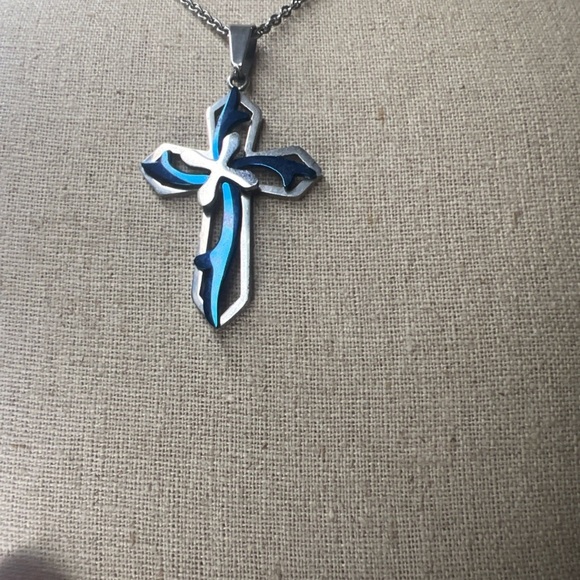 Aluminum Cross Pendant & 20.5” Steel Chain - Picture 3 of 6